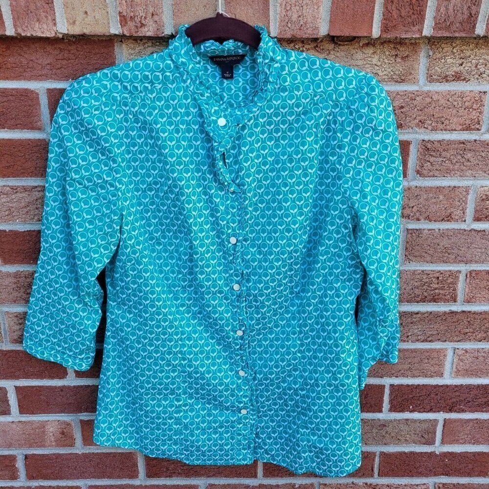Banana Republic Ruffle Edge Button Up Shirt Women's Size Medium Overall Print
